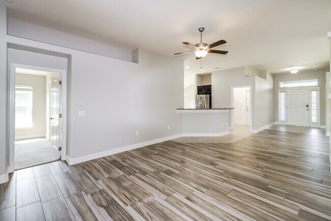 Building Photo - 13255 Niti Dr