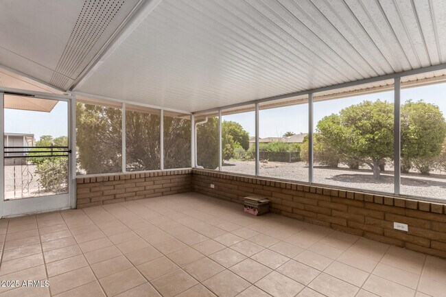 Building Photo - 16828 N 108th Ave