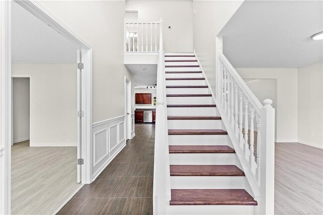 Building Photo - 1893 Tulip Petal Rd