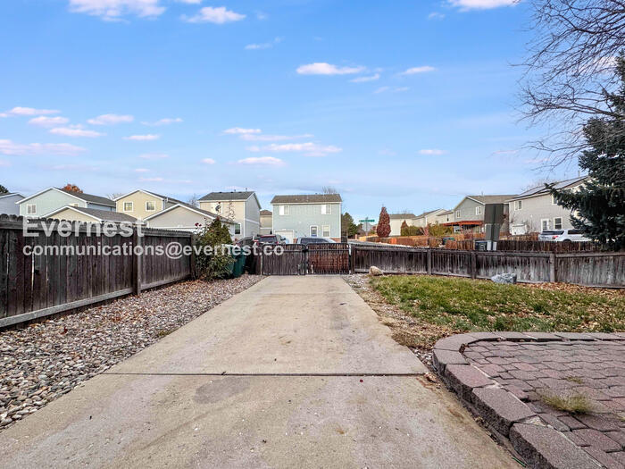 Building Photo - 10700 Kimblewyck Cir