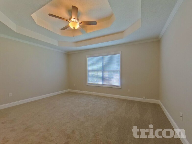 Building Photo - 214 Raleigh Way
