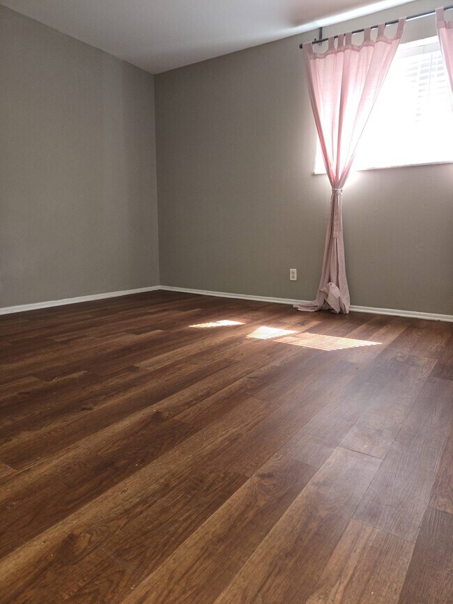 Building Photo - 3825 N Whittier Pl