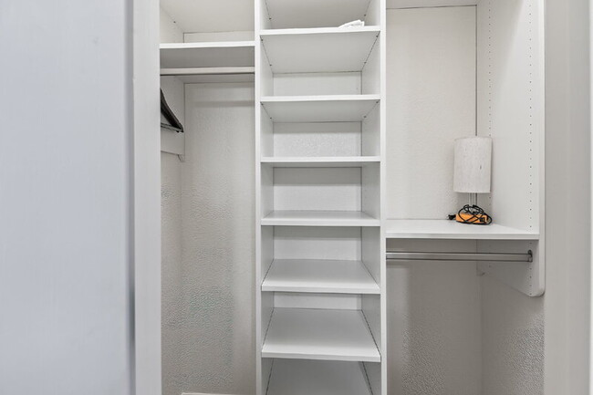 Building Photo - 17401 Rush Pea Cir