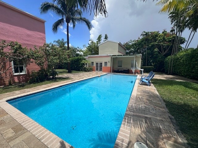 Building Photo - 6740 SW 52nd St