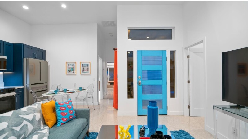 Building Photo - 473 W Sunview Ave