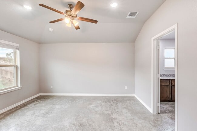 Building Photo - 1733 Dryden Ave