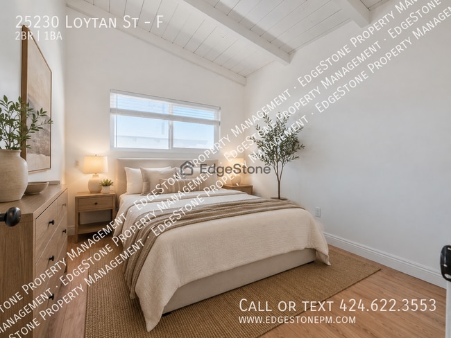 Building Photo - 25230 Loytan St