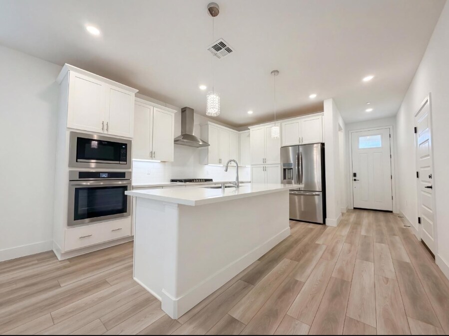 Building Photo - 914 Lucent St