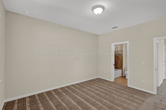 Building Photo - 8644 Elder Ln