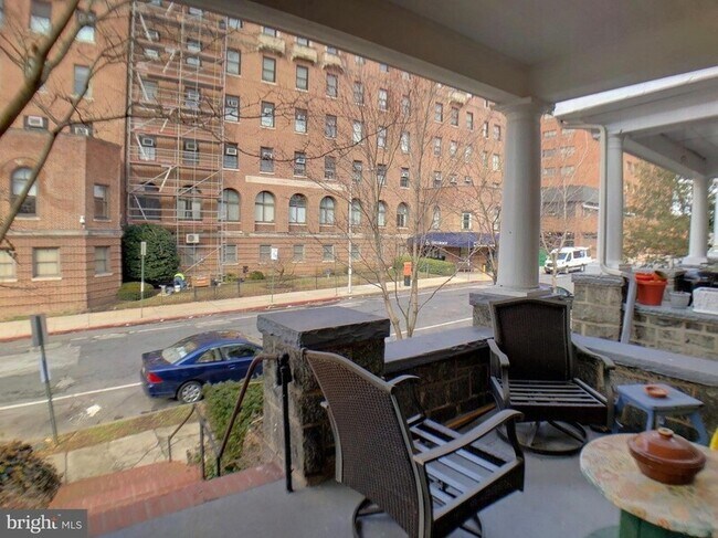Building Photo - 3303 Guilford Ave