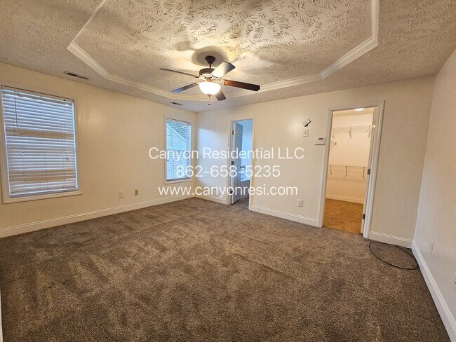 Building Photo - Charming 3-Bedroom Home