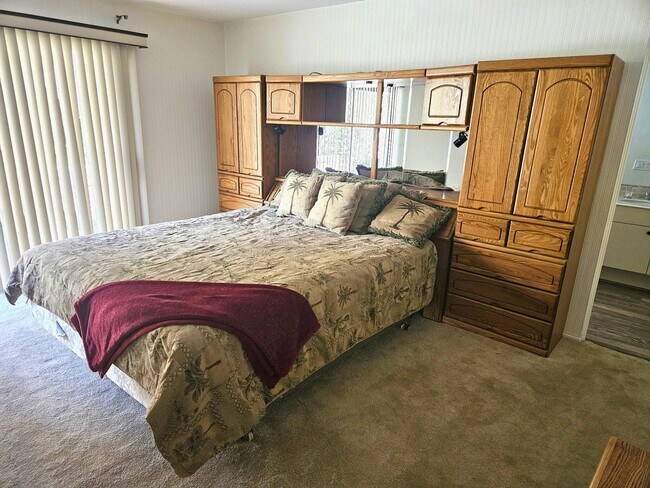Building Photo - 46638 Arapahoe Ln