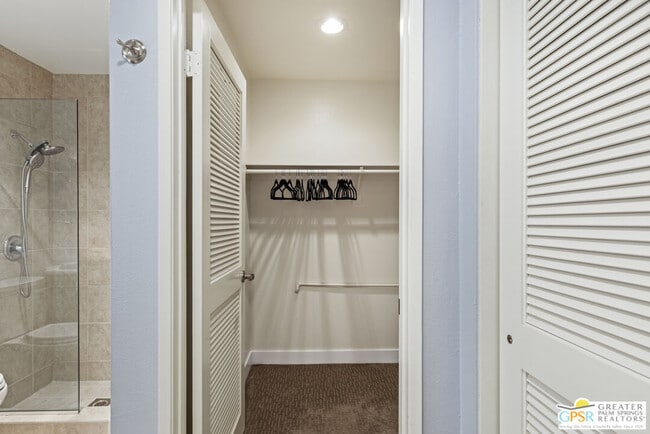 Building Photo - 1183 Tiffany Cir N