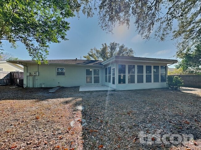 Building Photo - 12624 Eddington Rd