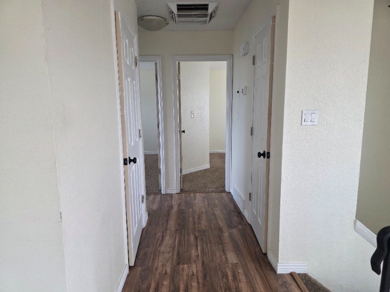 Building Photo - 2844 Lexington Ln