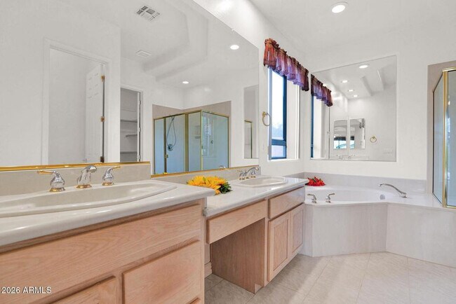 Building Photo - 18 E Paint Your Wagon Trail