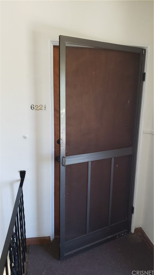 Building Photo - 622 Naranja Dr