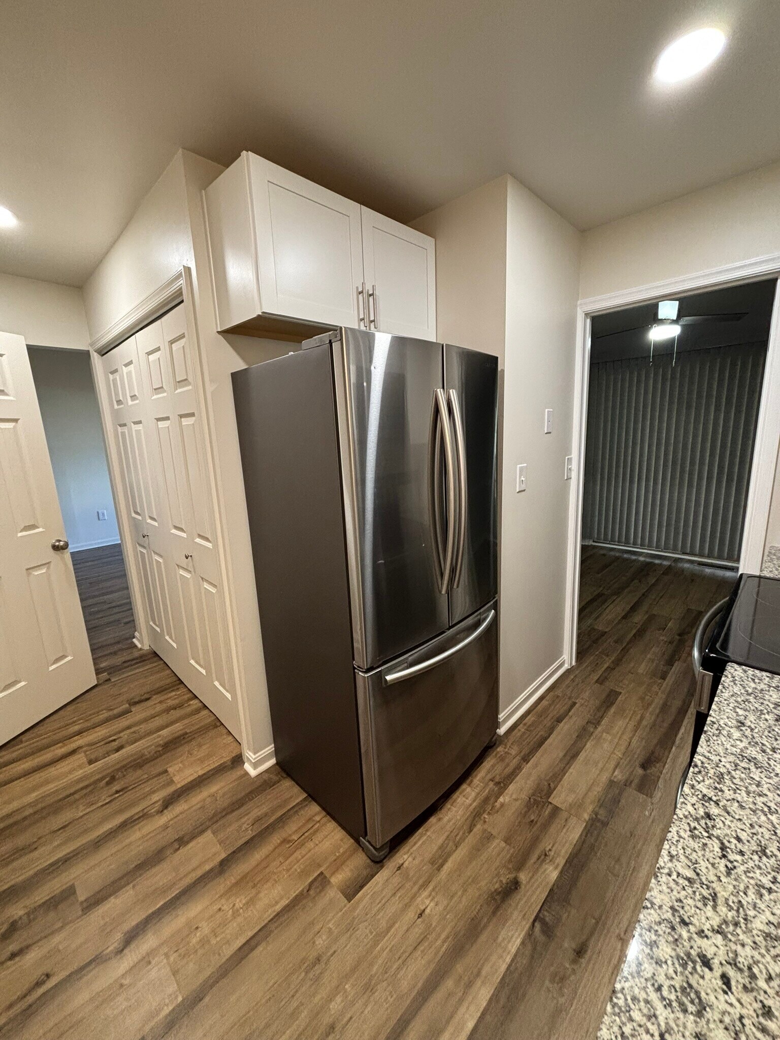 Kitchen - 405 Franklin St