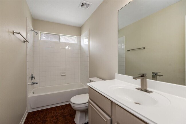 Building Photo - 6023 Barany Ct