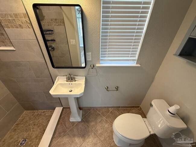 Building Photo - 500 N 77th Ave