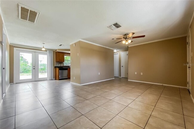 Building Photo - 1753 Kenilworth St