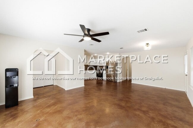 Building Photo - 4621 Best Way