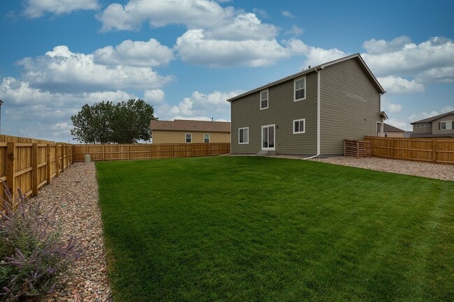 Building Photo - Single Family Home For Rent in Lorson Ranc...