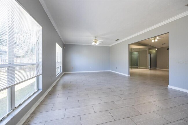 Building Photo - 4345 NW 35th St
