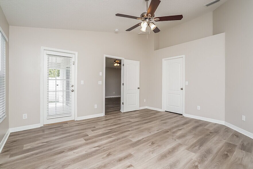 Building Photo - 3128 Prairie Iris Dr