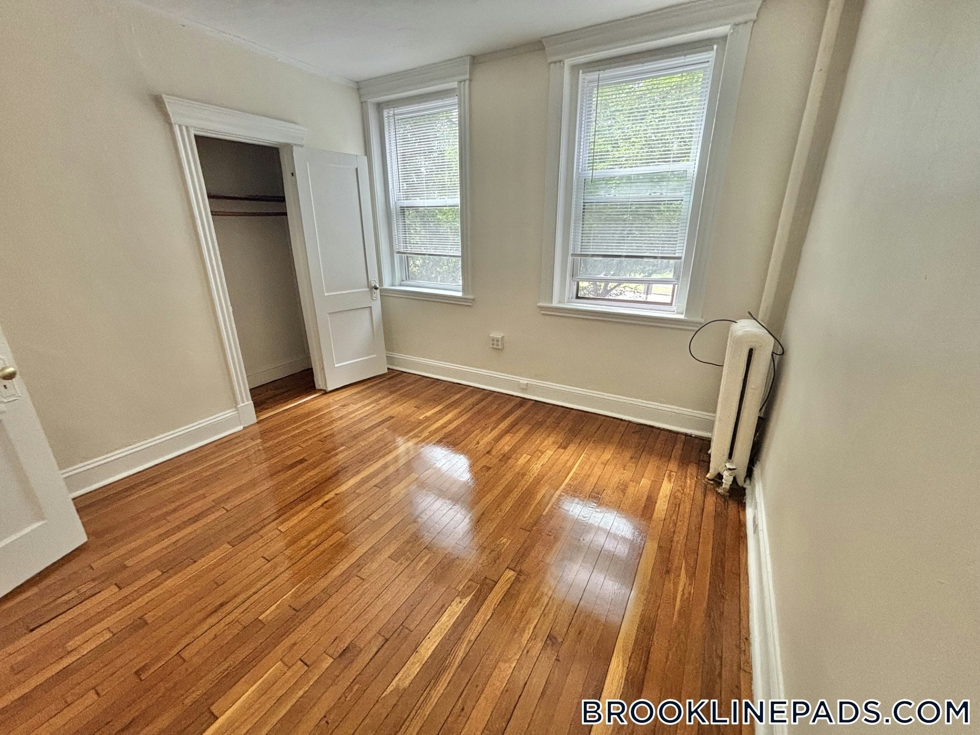 Building Photo - 360 Riverway