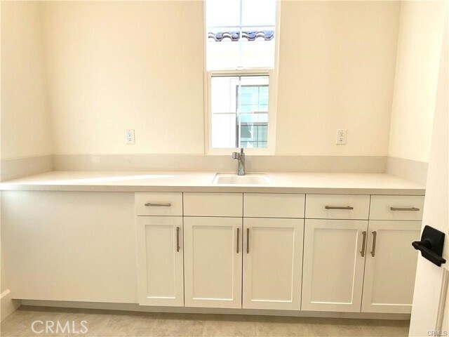 Building Photo - 222 Parkwood