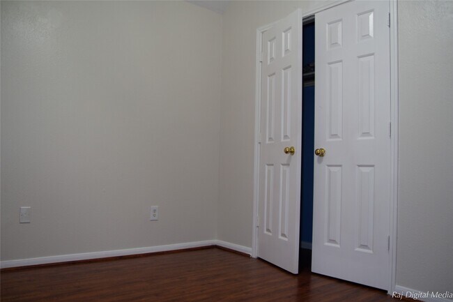 Building Photo - 4918 Pinder Ln