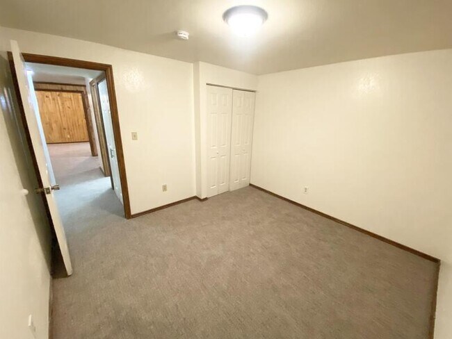 Building Photo - 648 N 1050 W