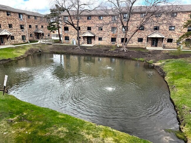 Building Photo - 2215 Nichols Rd