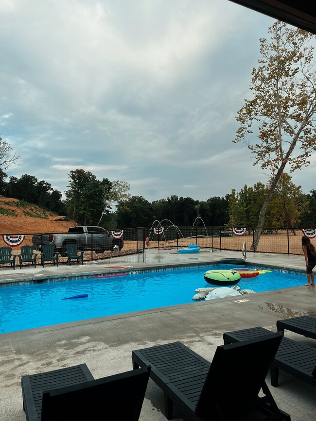 Building Photo - 24757 State Hwy TT