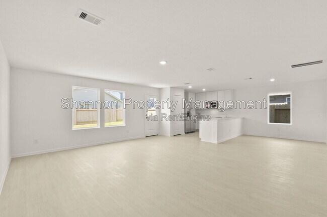 Building Photo - 12403 Mountain Daisy Rd
