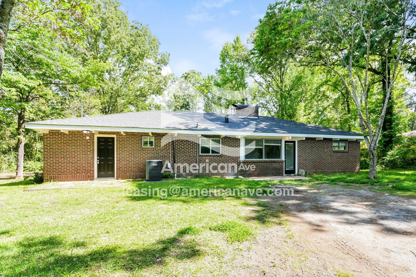 Building Photo - 3920 Parkwood Rd