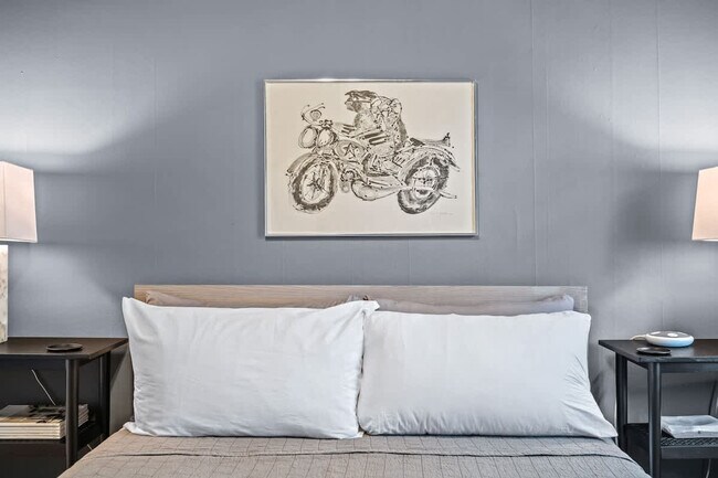 Building Photo - 3549 N Janssen Ave