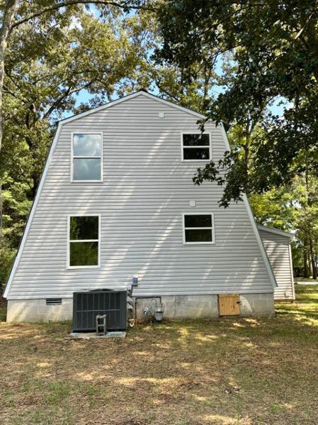 Building Photo - 33 Chalet Dr
