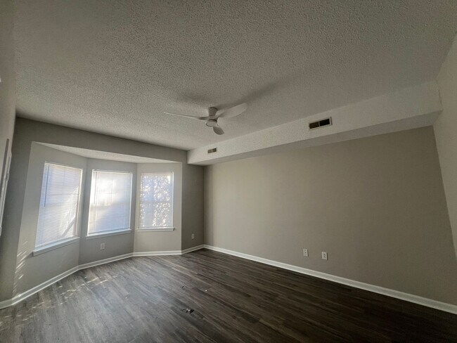 Building Photo - TURNBERRY PARK @ LEGENDS GOLF COMMUNITY