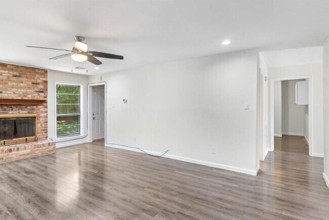 Building Photo - 7019 Oak Bough Dr