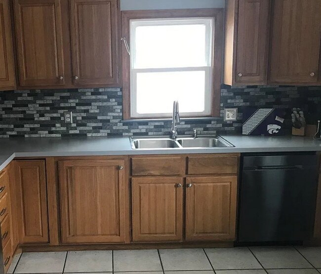 Building Photo - NEW PROPERTY LIVE!!!  LOOK AT THIS GEM!  More photos coming soon!