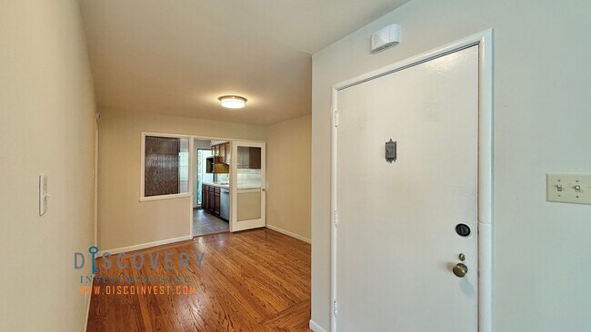 Building Photo - Merced Ave. 6226-6232