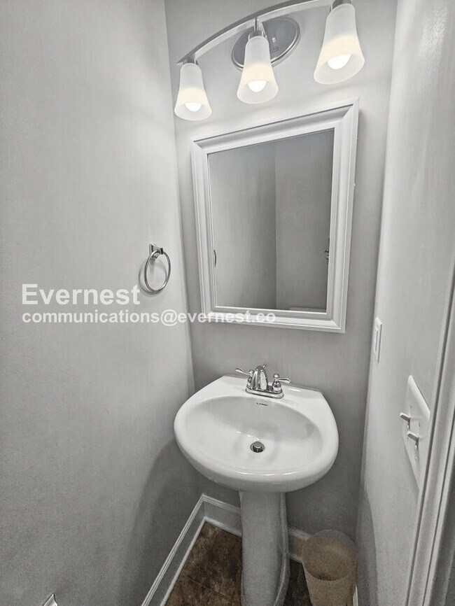 Building Photo - 3549 Brick Church Pike