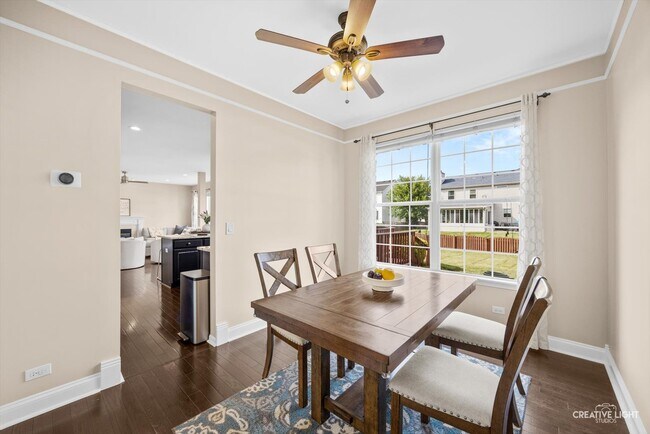 Building Photo - 1445 Waterside Dr