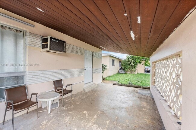 Building Photo - 7812 Juniper St