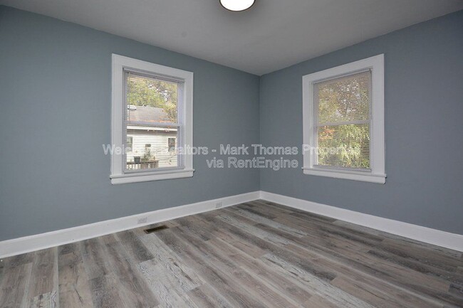 Building Photo - 216 N Guthrie Ave