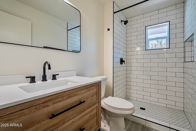 Building Photo - 2028 S College Ave