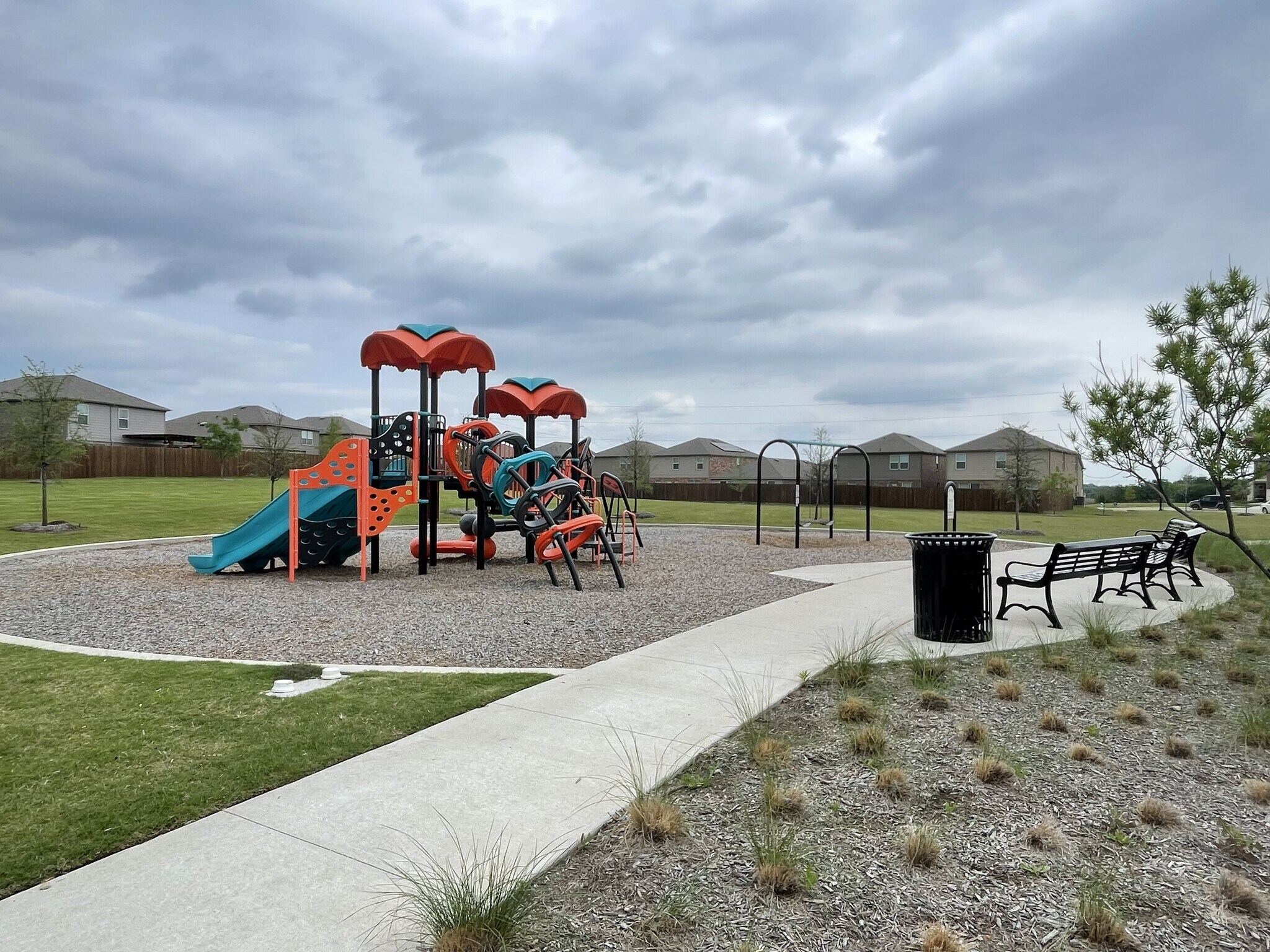 Building Photo - 825 Breakwater Dr