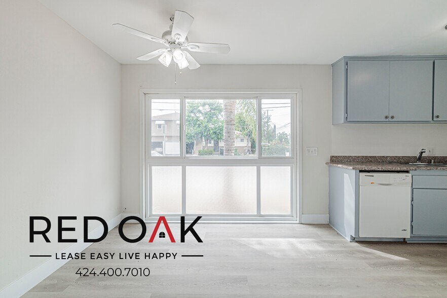 Building Photo - 7350 Hazeltine Ave